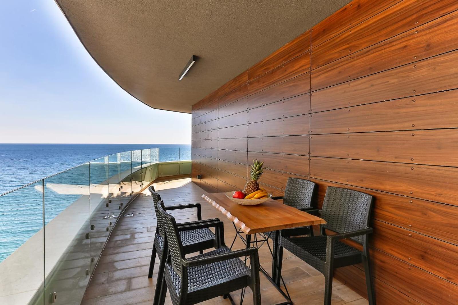 Maresia Boutique Suites Budva Exterior photo